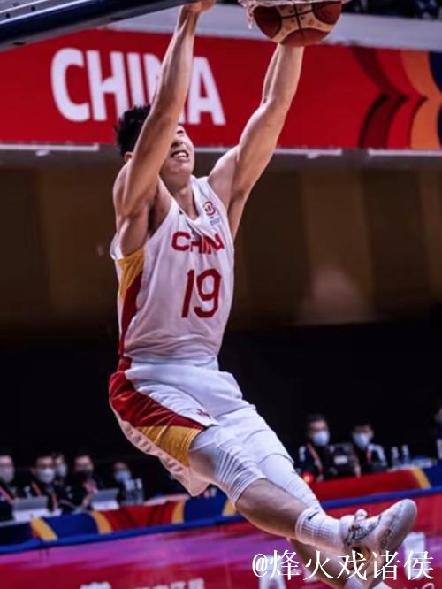 中国男篮祝福崔永熙:愿你展翅高飞,化作北冥之鲲 中国男篮祝福崔永熙:愿你展翅高飞,化作北冥之鲲